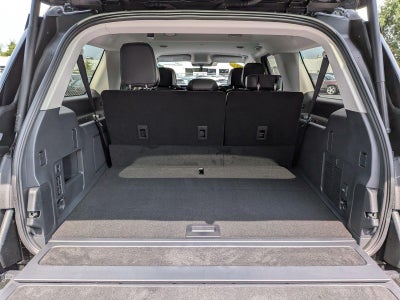 2027 Lincoln Navigator L Premiere
