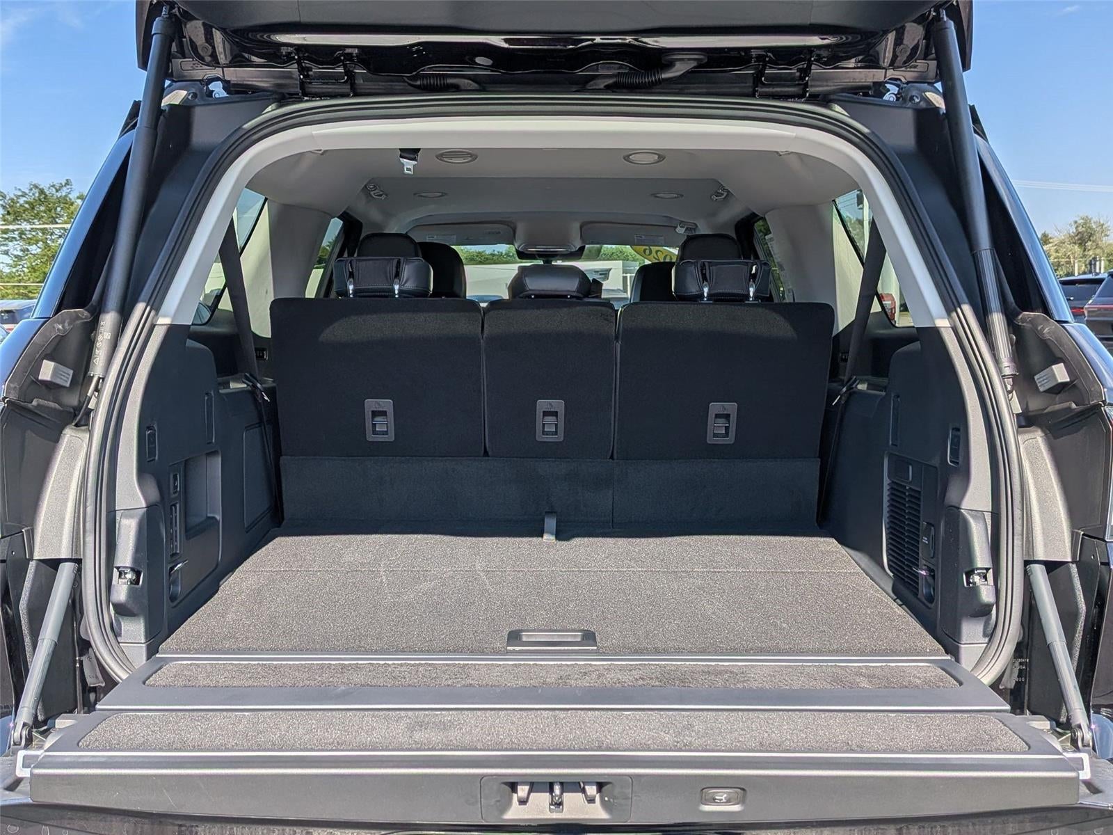 2026 Lincoln Navigator L Premiere