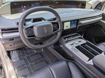 2027 Lincoln Navigator L Premiere