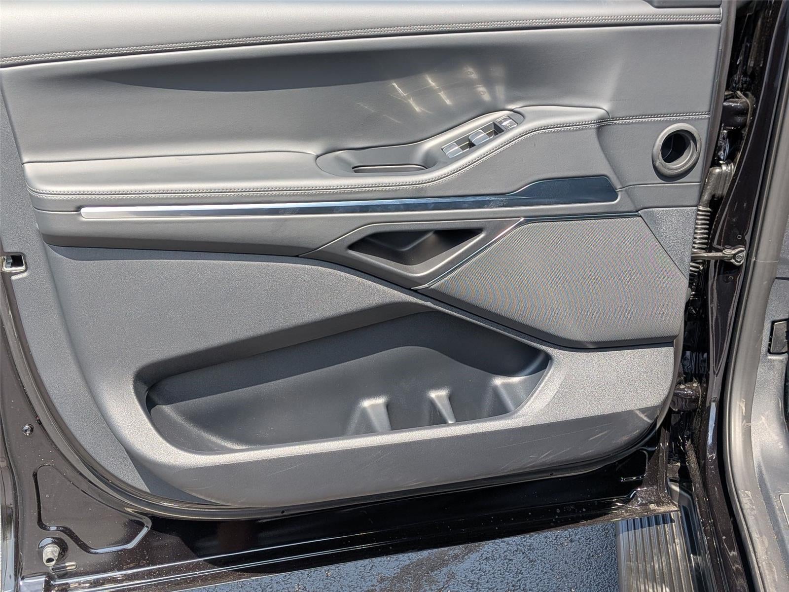 2027 Lincoln Navigator L Premiere