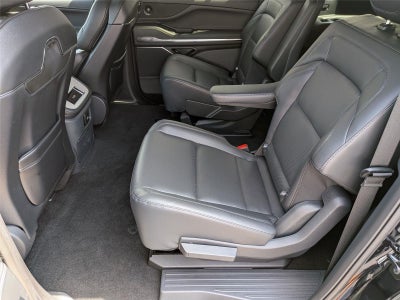 2027 Lincoln Navigator L Premiere