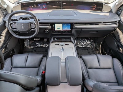 2027 Lincoln Navigator L Premiere