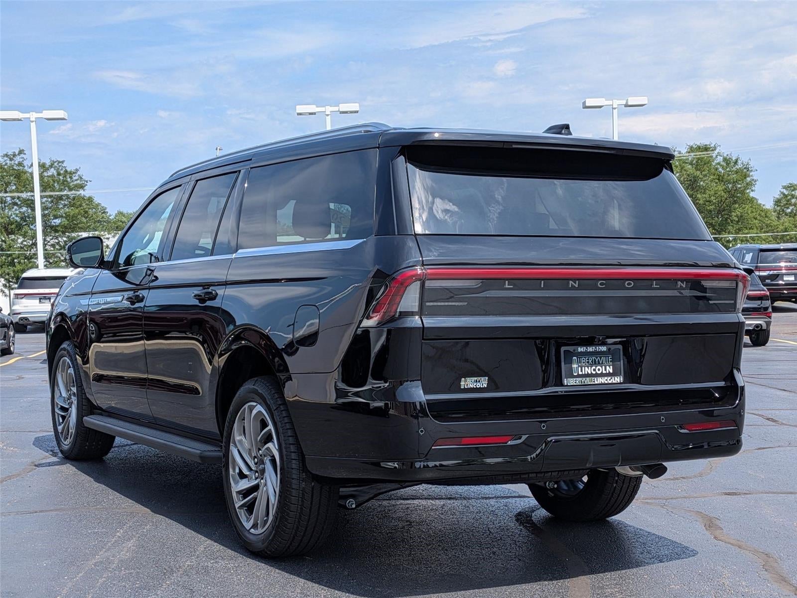 2027 Lincoln Navigator L Premiere