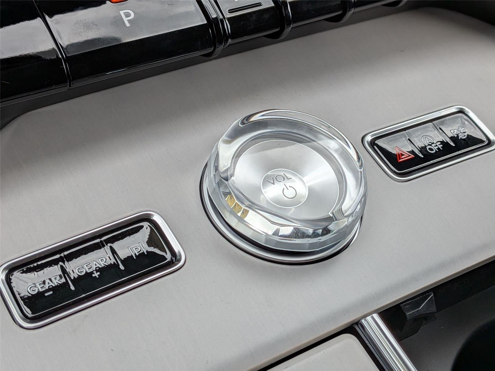 2027 Lincoln Navigator L Premiere