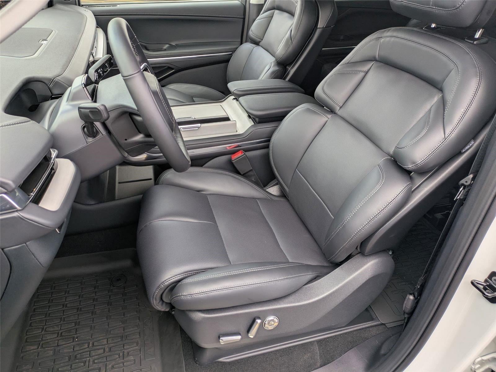 2026 Lincoln Navigator L Premiere