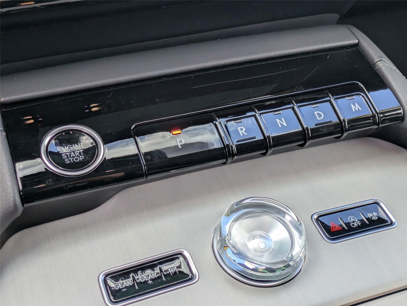 2026 Lincoln Navigator L Premiere