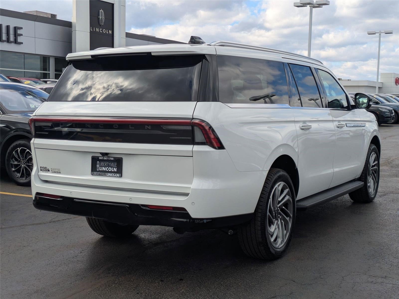 2026 Lincoln Navigator L Premiere