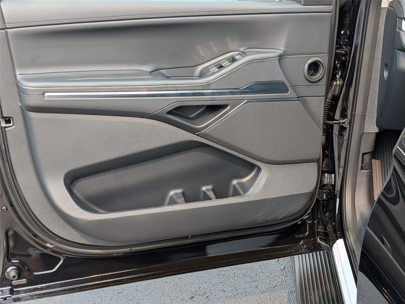 2027 Lincoln Navigator L Premiere