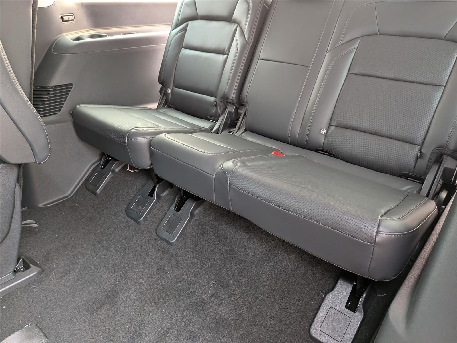 2027 Lincoln Navigator L Premiere