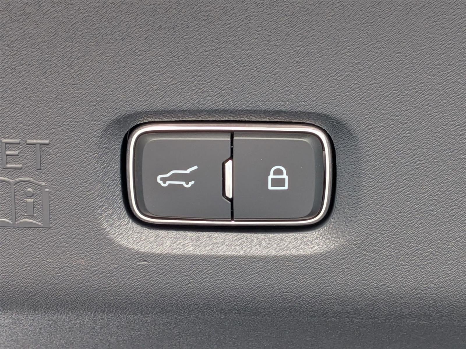 2027 Lincoln Navigator L Premiere