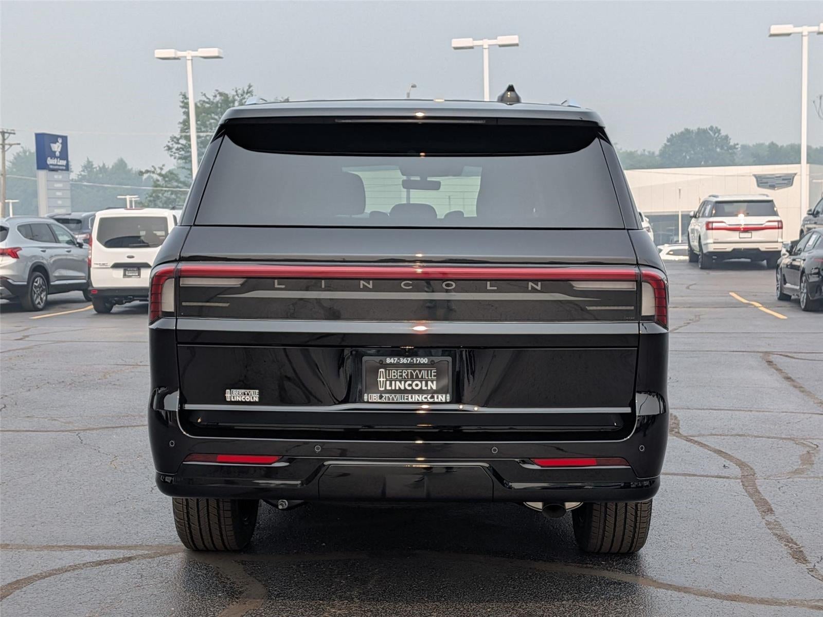 2027 Lincoln Navigator L Premiere