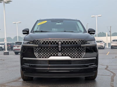 2027 Lincoln Navigator L Premiere