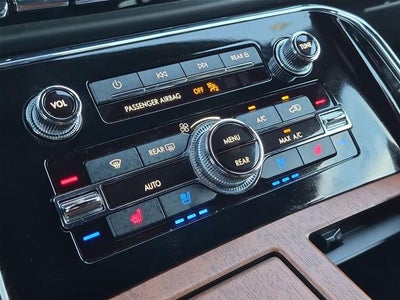 2023 Lincoln Navigator L Black Label