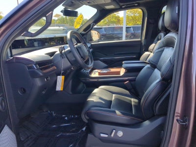 2027 Lincoln Navigator L Black Label