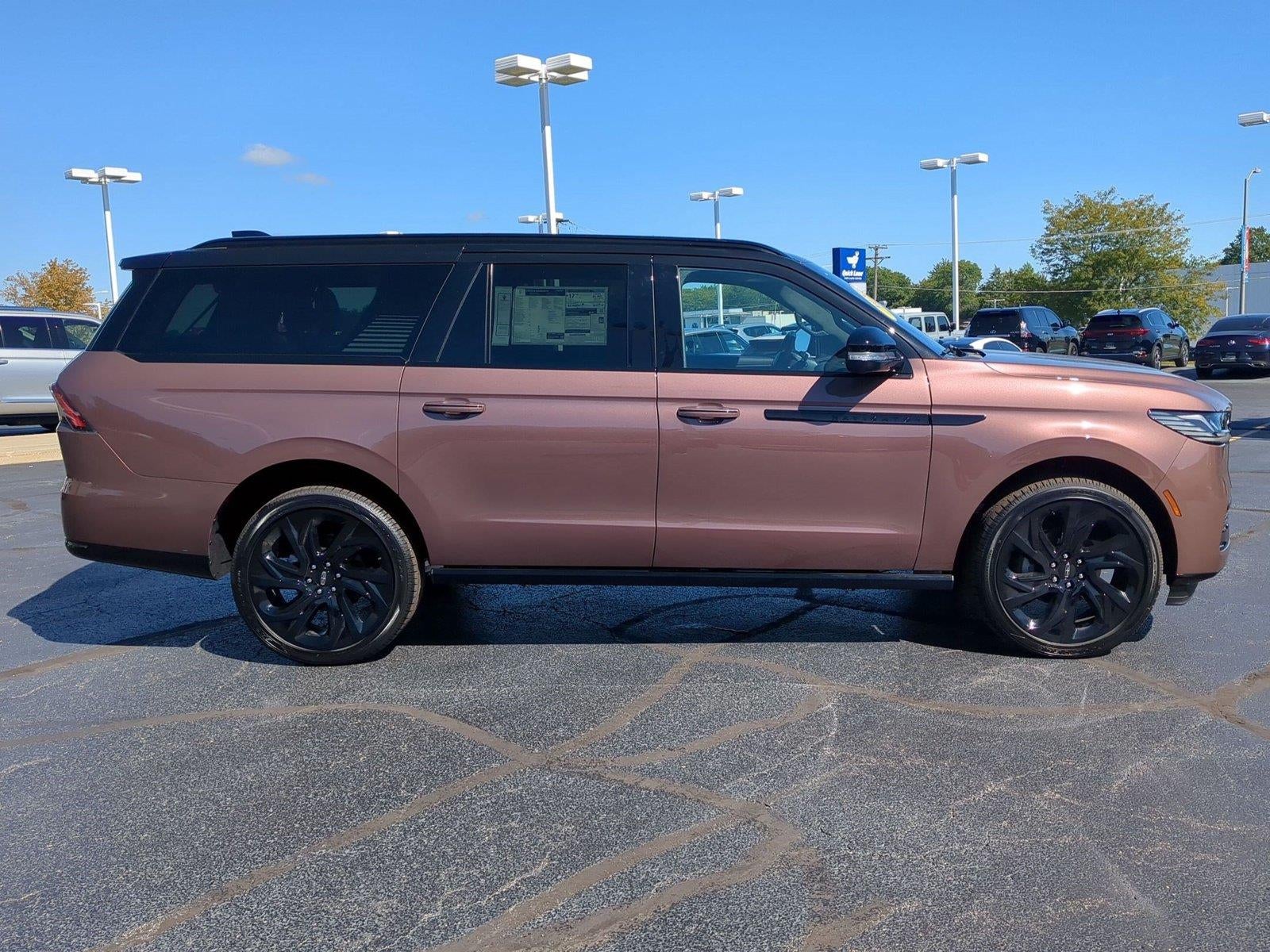 2027 Lincoln Navigator L Black Label