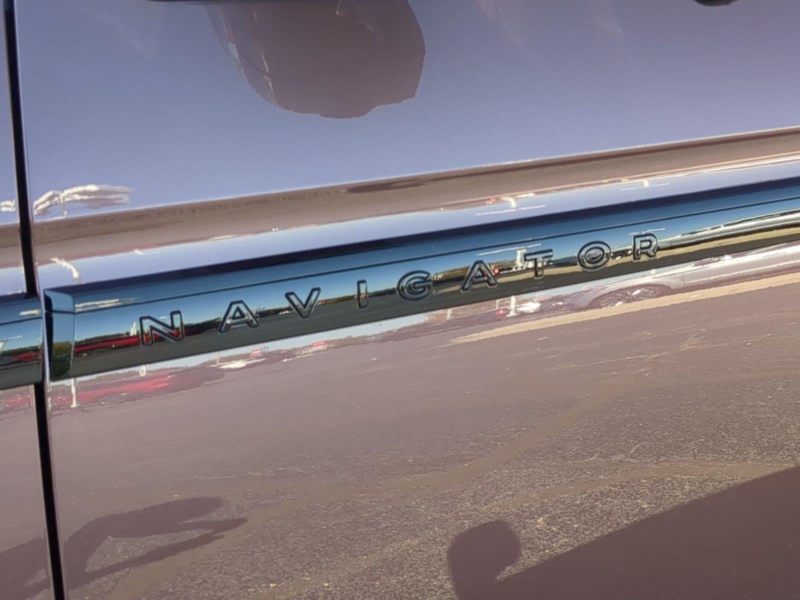 2027 Lincoln Navigator L Black Label