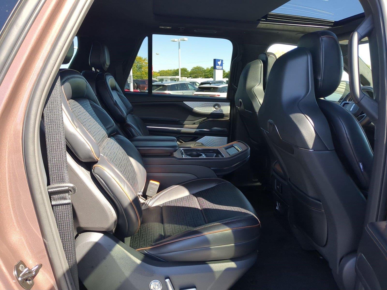 2027 Lincoln Navigator L Black Label