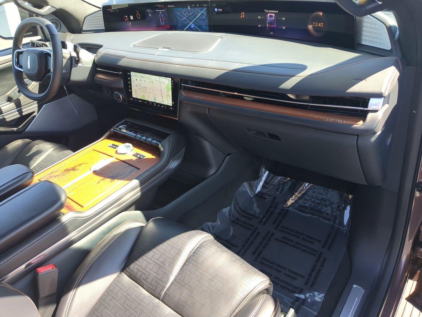 2027 Lincoln Navigator L Black Label