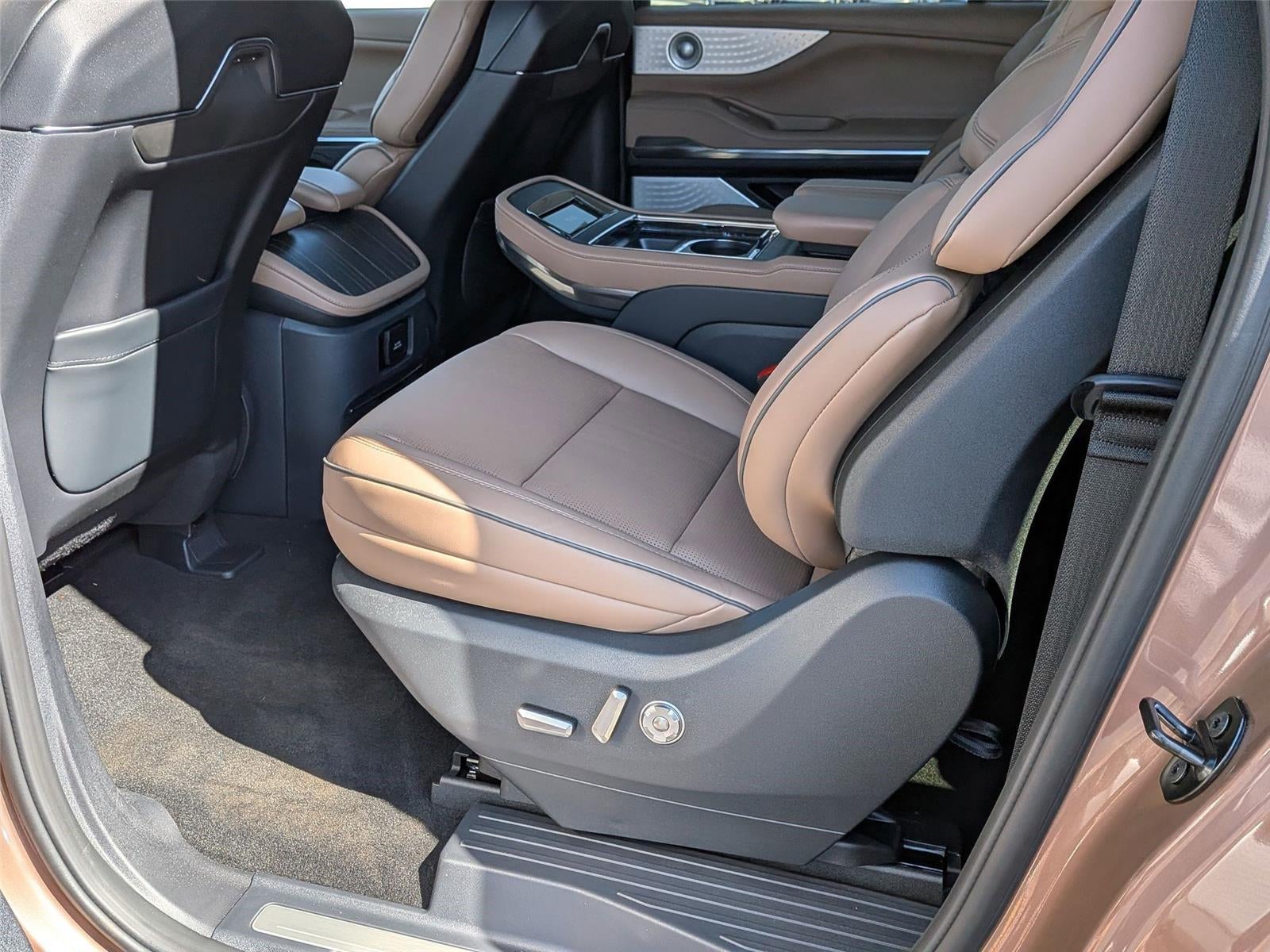 2026 Lincoln Navigator L Black Label