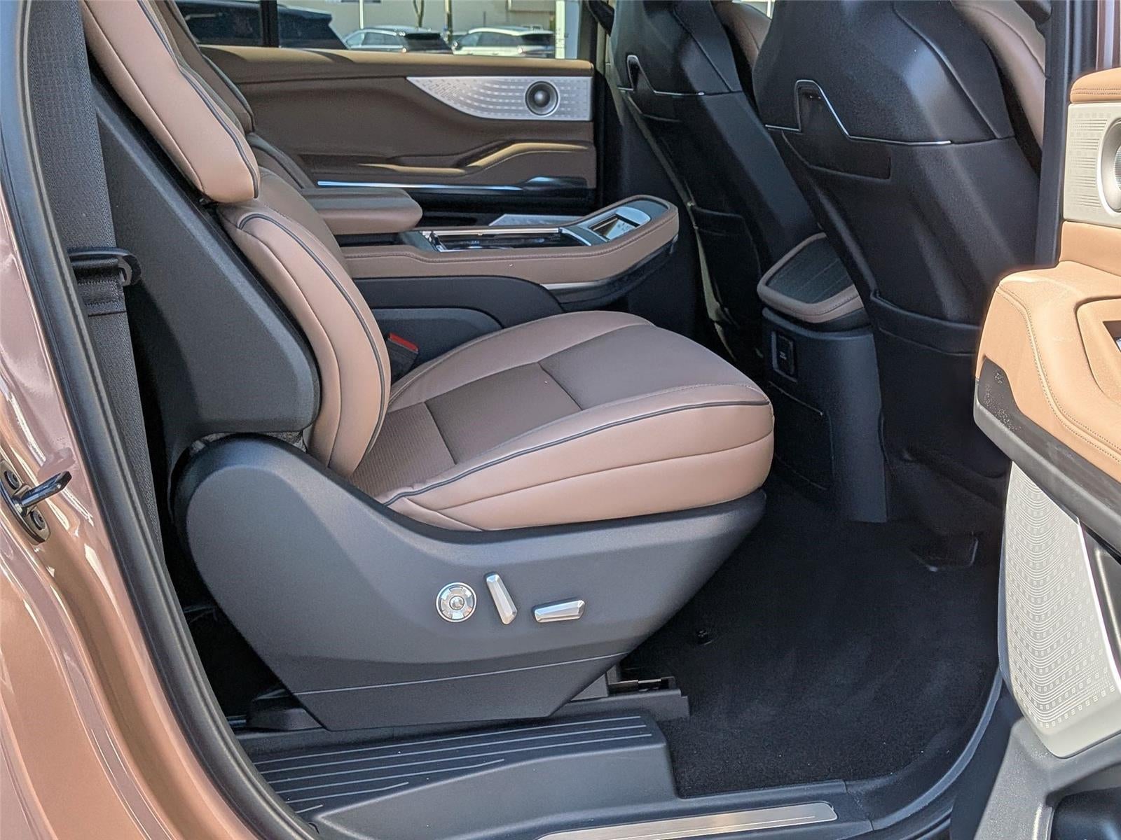 2026 Lincoln Navigator L Black Label
