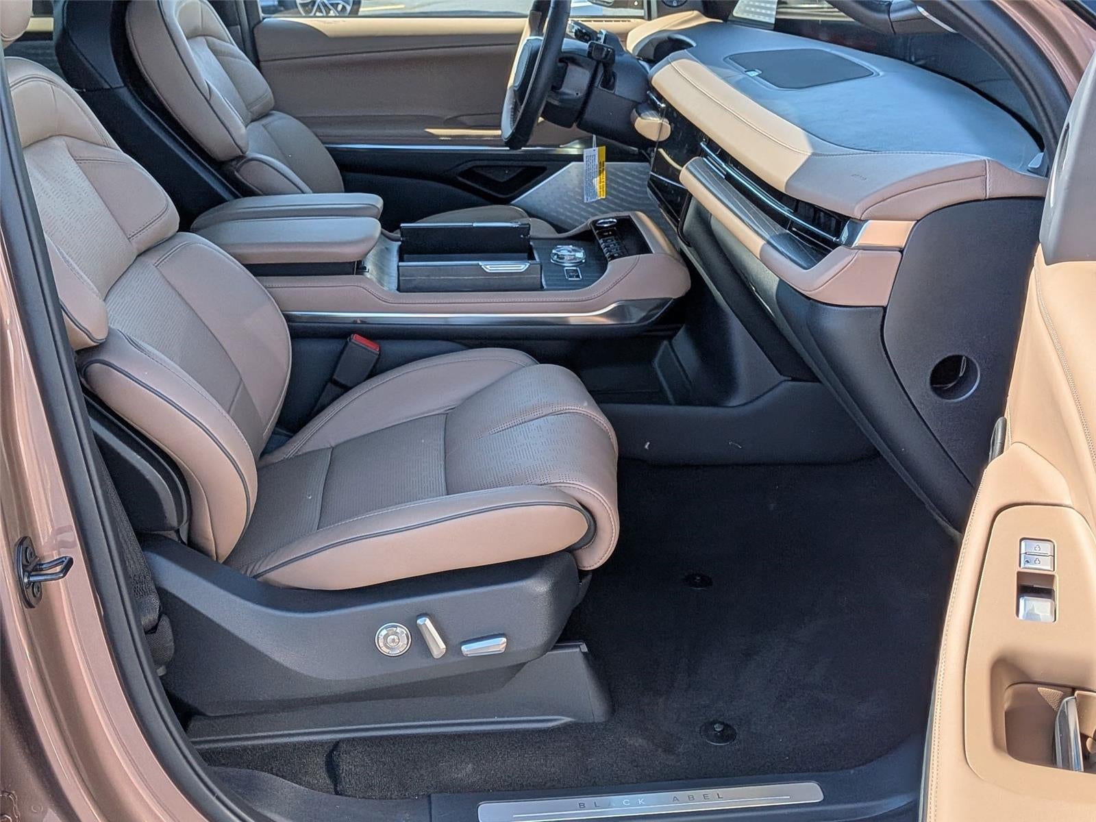 2026 Lincoln Navigator L Black Label