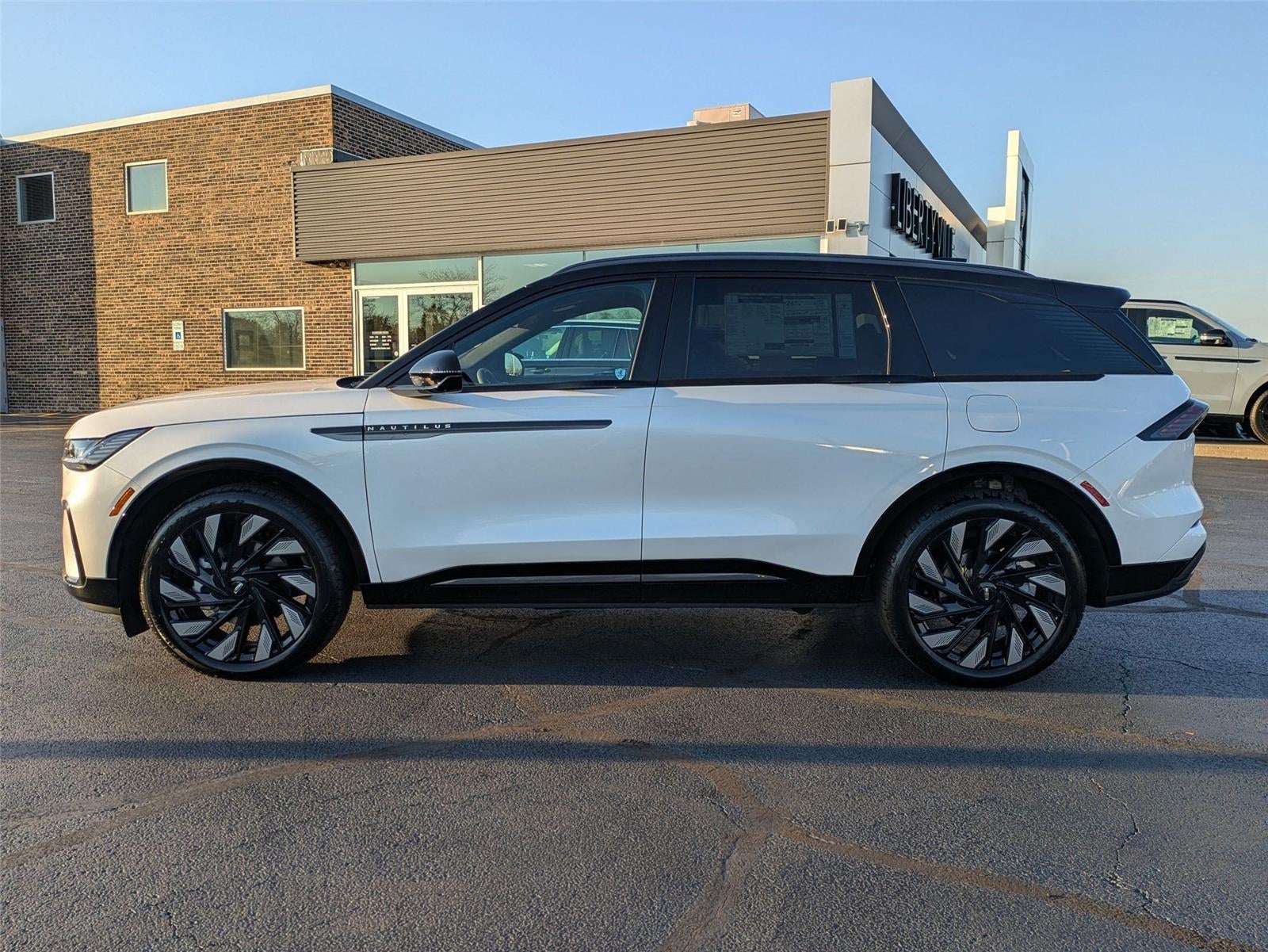 2026 Lincoln Nautilus Reserve