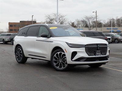 2025 Lincoln Nautilus Reserve