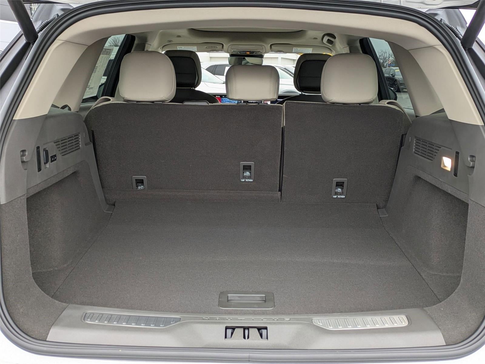 2025 Lincoln Nautilus Reserve