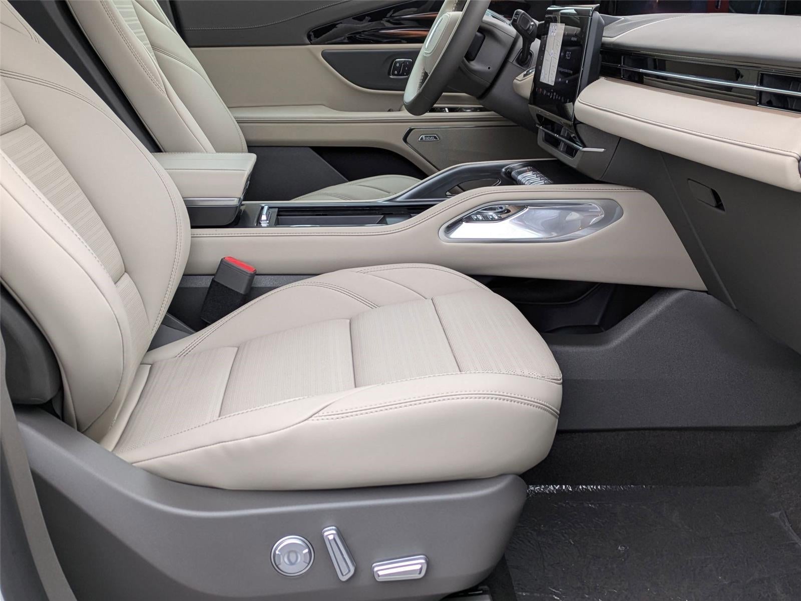 2025 Lincoln Nautilus Reserve