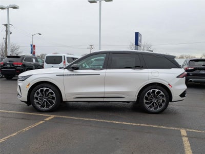 2025 Lincoln Nautilus Reserve