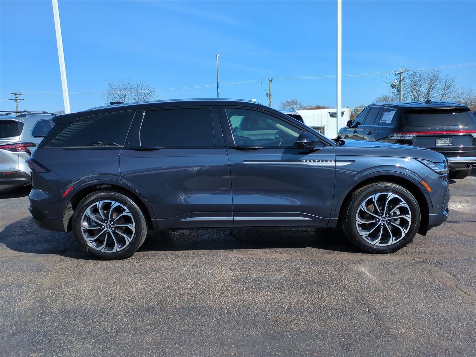 2024 Lincoln Nautilus Reserve