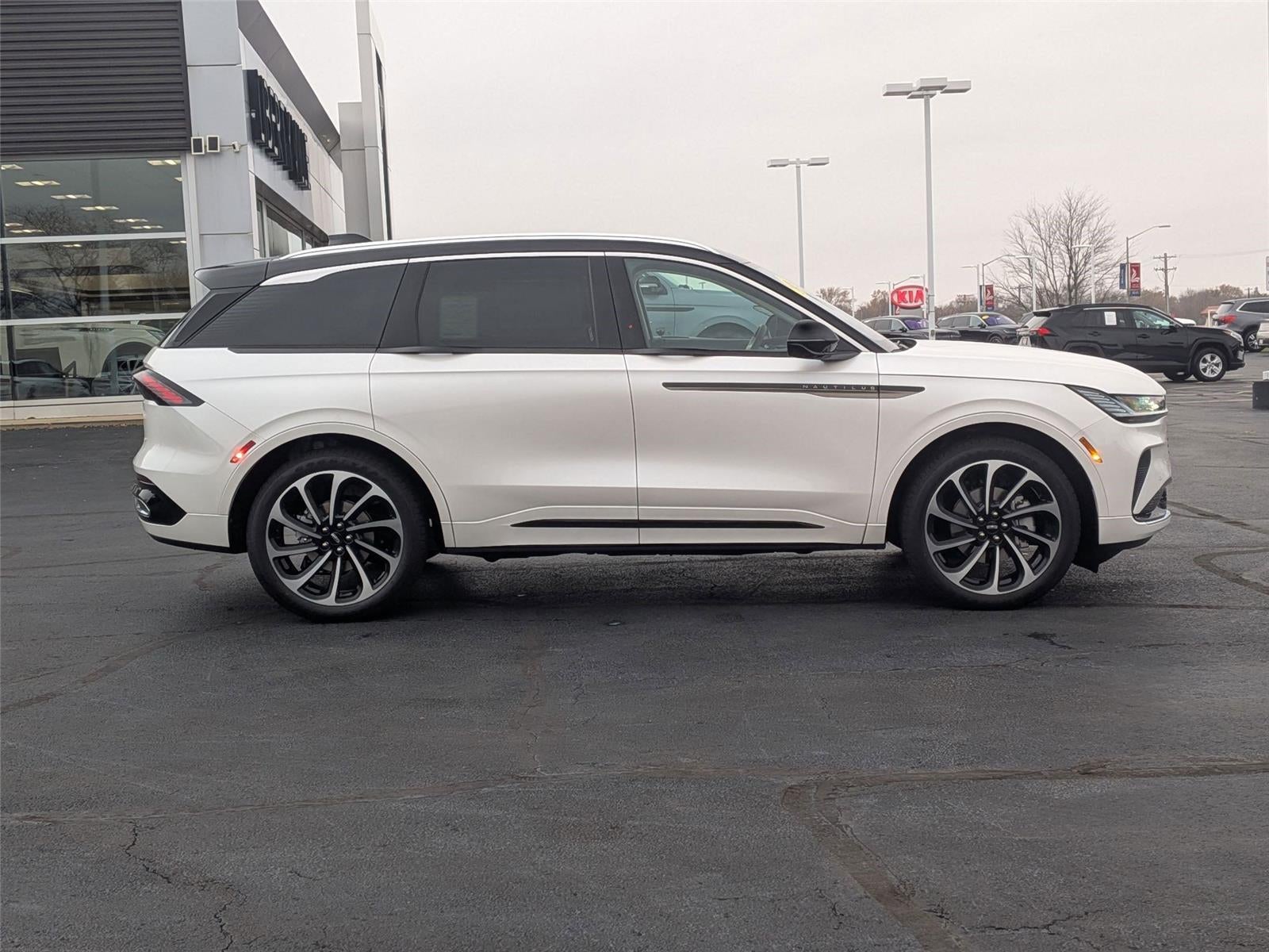 2026 Lincoln Nautilus Black Label