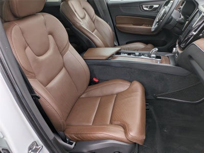 2019 Volvo XC60 HYBRID SUV