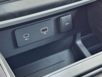 2023 Land Rover Defender 130 First Edition