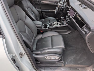 2023 Porsche Macan T AWD
