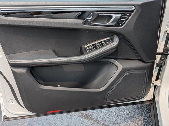 2023 Porsche Macan T AWD