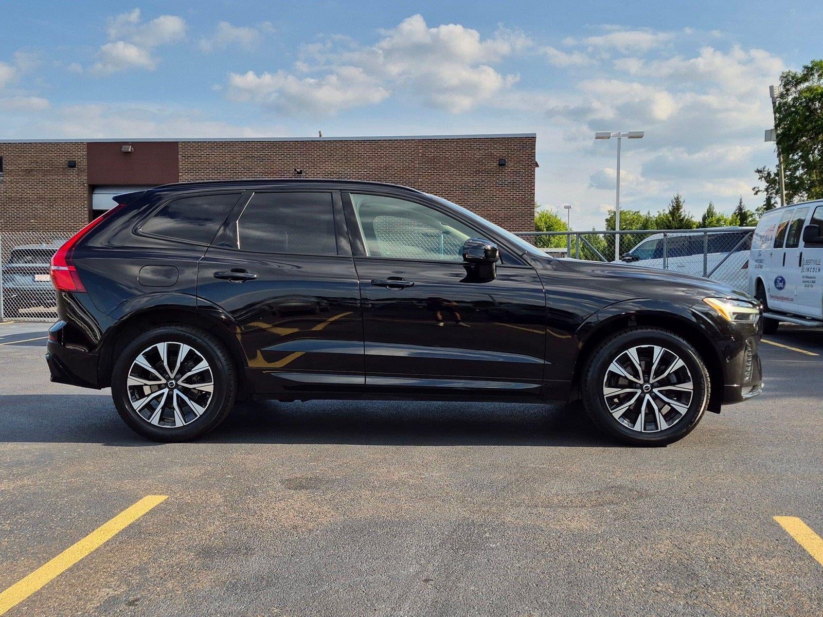 2023 Volvo Xc60 Plus Dark Theme
