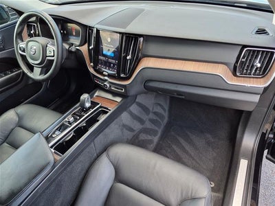 2023 Volvo Xc60 Plus Dark Theme