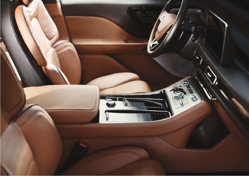 A 2023 Lincoln Aviator® Black Label model is shown in the Flight interior theme | Libertyville Lincoln Sales, Inc. in Libertyville IL