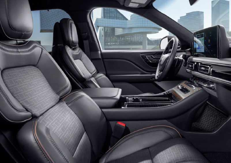 Rich leather details and other fine materials comprise the Lincoln Black Label™ model’s Invitation interior theme. | Libertyville Lincoln Sales, Inc. in Libertyville IL