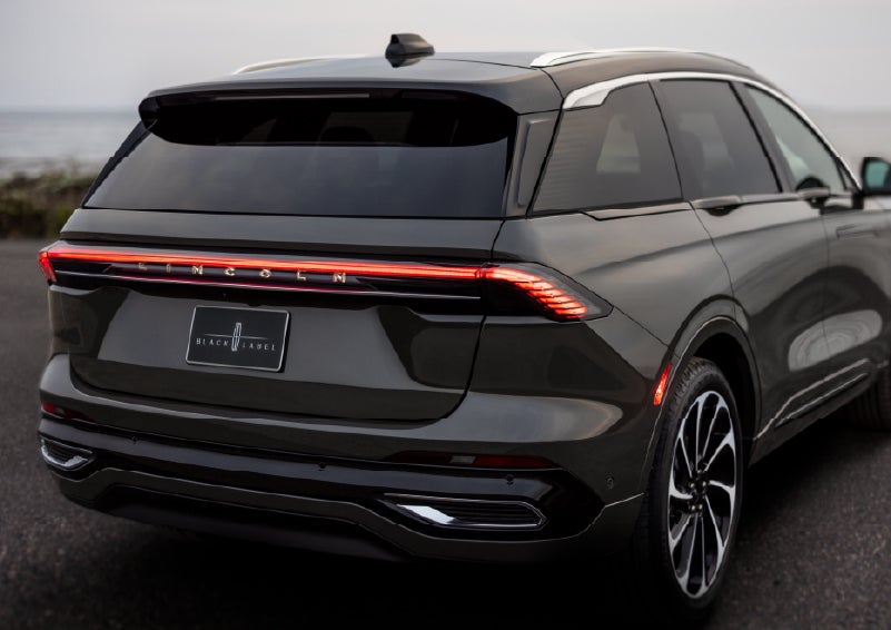 The rear of a 2026 Lincoln Black Label™ Nautilus® SUV displays full LED rear lighting. | Libertyville Lincoln Sales, Inc. in Libertyville IL