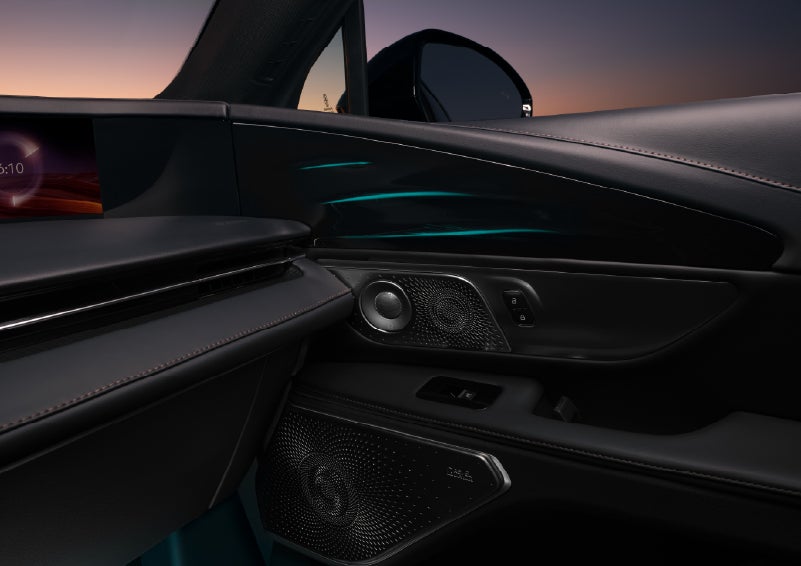 Selectable ambient lighting glows in the passenger door panel. | Libertyville Lincoln Sales, Inc. in Libertyville IL