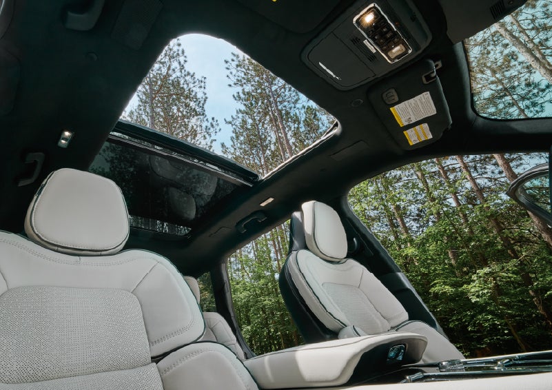 The front seats of a 2027 Lincoln Aviator® Black Label™ SUV | Libertyville Lincoln Sales, Inc. in Libertyville IL