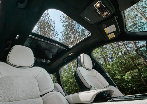 The front seats of a 2027 Lincoln Aviator® Black Label™ SUV | Libertyville Lincoln Sales, Inc. in Libertyville IL