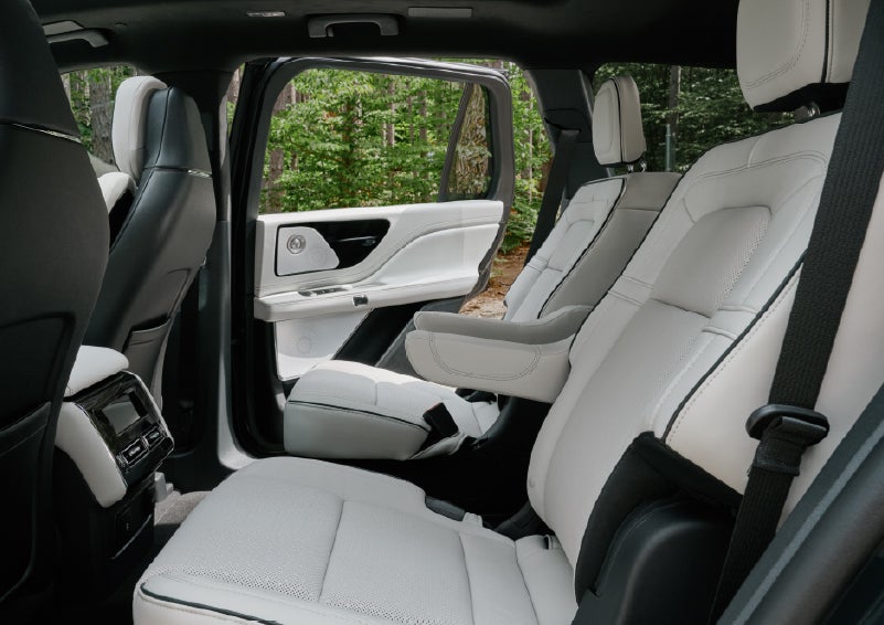 A side view of the second row with captain’s chairs in a 2027 Lincoln Aviator® Black Label™ SUV. | Libertyville Lincoln Sales, Inc. in Libertyville IL